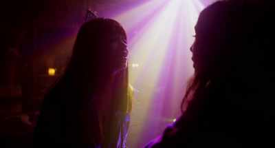 - Come.
- (THUNDER RUMBLES) - Hell Fest