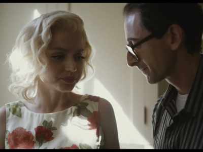 Come, yeah? Come. - Blonde
