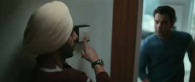 Coming!
Give me a second. - Hum Do Hamare Do
