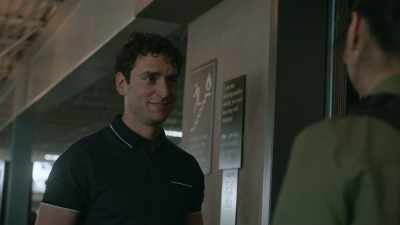 - Coming?
- I'll get the next one. - The Rookie: Feds