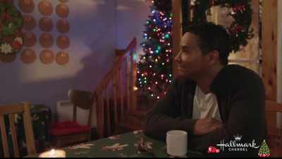 - Coming right up.
- Thank you. - A Majestic Christmas