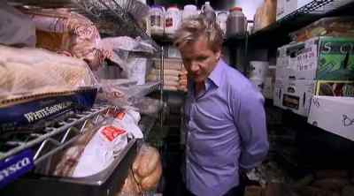 COMING UP, GORDON FINDS
THAT WHEN IT COMES TO COOKING, - Kitchen Nightmares