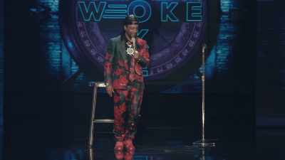 Commander își vede de treabă, fraților! - Katt Williams: Woke Foke