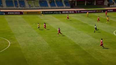 COMMENTATOR 1: Good ball over the top
for Sam Kerr. - Matildas: The World at Our Feet