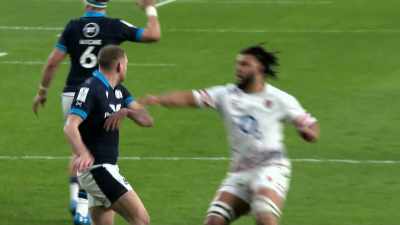 [commentator 1]
It goes back to Finn Russell. - Six Nations: Full Contact