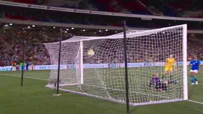 COMMENTATOR 1: Sam Kerr. - Matildas: The World at Our Feet