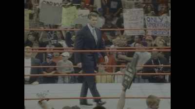[commentator 1] Vince has not
endeared himself to this crowd. - Mr. McMahon