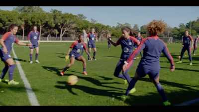 [commentator 9] The other night,
the US made three changes. - The Playbook