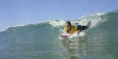 [Commentator] After a slow start, - Surviving Summer