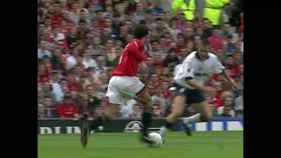 [commentator]
Giggs takes that
beautifully on his chest. - Fever Pitch: The Rise of the Premier League