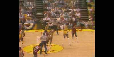 [commentator] …underway.
Controlled by Dawkins who'll break free. - They Call Me Magic