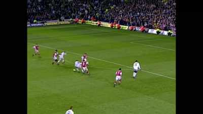 [commentator]
Here come Leeds again
pouring forward. Alan Smith. - Fever Pitch: The Rise of the Premier League