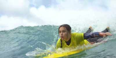 [Commentator] Last ditch effort
by Torres, and she's up. - Surviving Summer