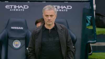 [commentator] Mourinho's half-time talk - All or Nothing: Manchester City