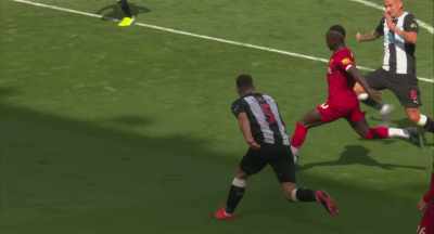 [COMMENTATOR]:
On towards Mane! Oh yes! - The End of the Storm