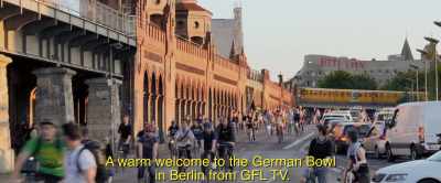 [commentator speaking in German] - Unicorn Town