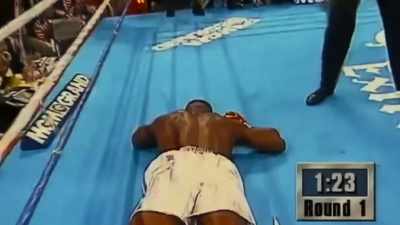 [commentator] That's it!
It's over in the first round. - Dear Mama