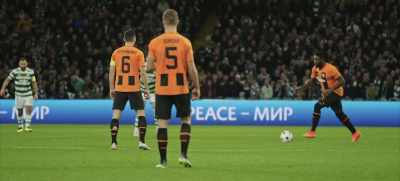COMMENTATOR:
We've reached matchday five - Football Must Go On