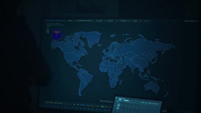 [computer beeping] - Snowpiercer
