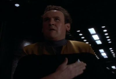Computer, lock onto my combadge. - Star Trek: Deep Space Nine