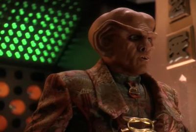 Computer, Quark to Infirmary. - Star Trek: Deep Space Nine