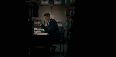Con un pequeño equipo
de las regiones - Krays: Code of Silence