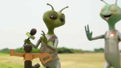 [confident babbling] - Alien TV