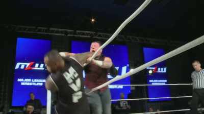 Connects there with a kick. - The Wrestlers