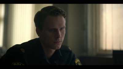 [CONSTANT RATTLING] - Young Wallander