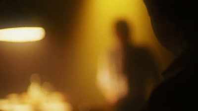 (contemplative ambient music) - Inside the Mind of a Con Artist
