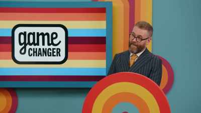 (contestants laughing) - Game Changer
