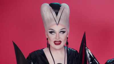 [contestants squealing] - The Boulet Brothers' Dragula: Titans