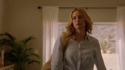 [continúa la música de suspense] - Couples Retreat Murder
