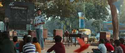 Continue drawing a house. - Hum Do Hamare Do