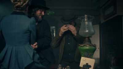 -[CONTINUES LAUGHING]
-[ALBERT SNIFFS] - Miss Scarlet and the Duke