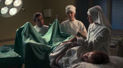 Contraction. - Call the Midwife