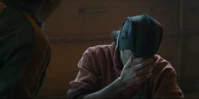 - Control your violence.
- That was controlled. - Moonhaven