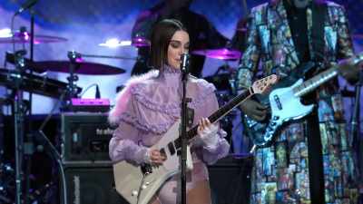 ♪ Controversy♪ - Let's Go Crazy: The Grammy Salute to Prince