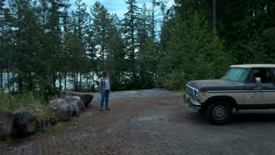 Convict's name is Brenda Lowe. - The Hunting Party