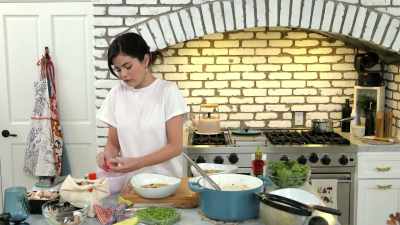 Cool them all the way." - Selena + Chef