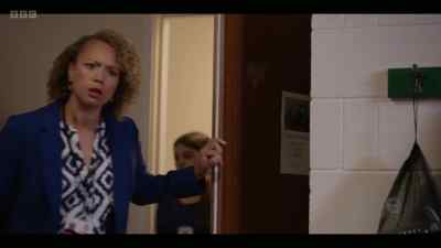 CORAL SOBS What on earth is it? - Waterloo Road