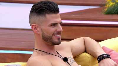 CORMAC HAS LIGHT EYE, THE
ACCENT, HE'S IN SHAPE. - Love Island