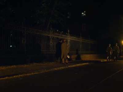 - Cornelia wouldn't come to Dresden.
- I said it. You can think about it. - Fabian: Going to the Dogs