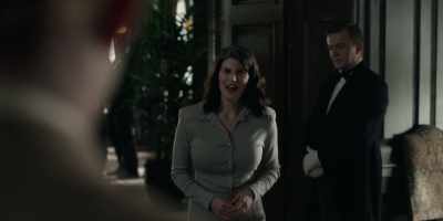 Corrine, joel, I'd like you
to meet your uncle christopher. - Flowers in the Attic: The Origin