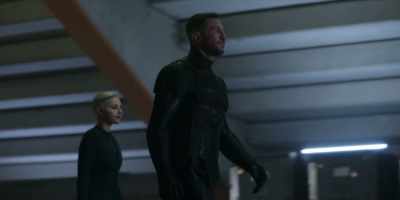 Cortana, on my signal, drop him. - Halo