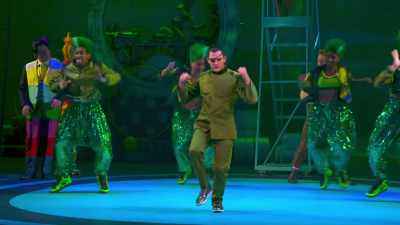 ♪ Cos when the going gets tough - The SpongeBob Musical: Live on Stage!