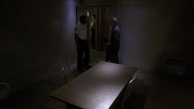 - Could you ask if I could have some water?
- Right away, sir. - 24