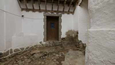 Could it be that, because Spain
was neutral during the war, - Secret Nazi Ruins