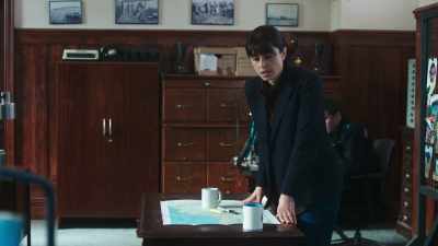 -Could you call Archie?
Ask him to come in, please. - Beyond Paradise