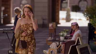 Could you call me back, please? - Savoring Paris